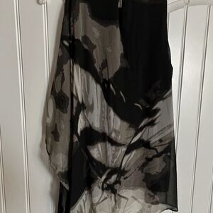 Alfani Black & Gray Asymmetrical Printed Top
